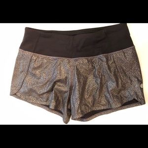 Lululemon shorts NWOT 4